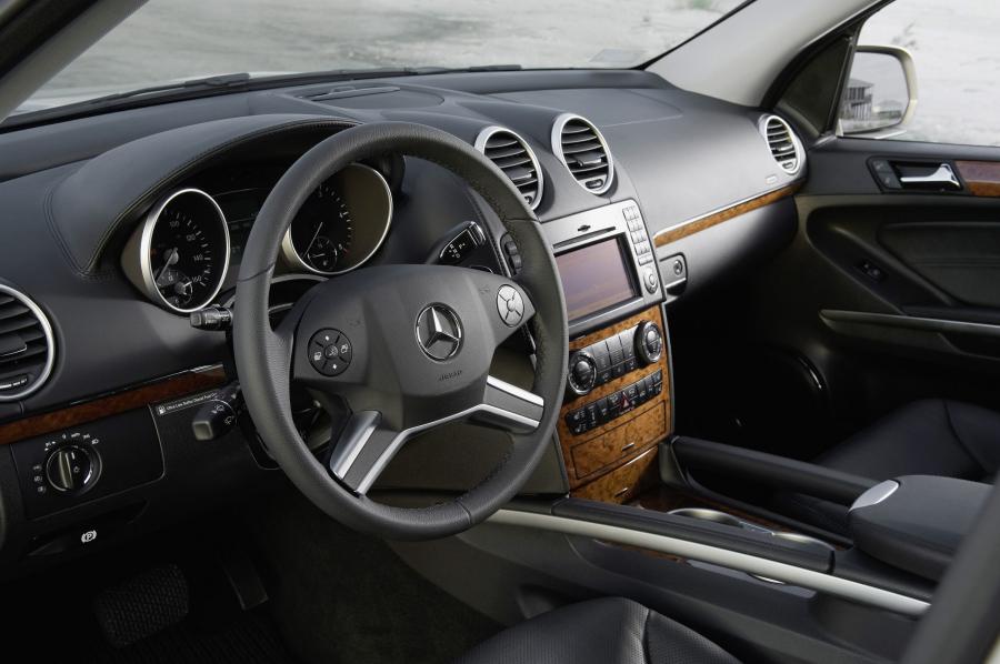  Mercedes-Benz GL-Class 2007 года  (фото 13 из 247)